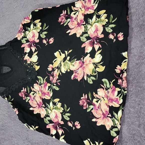 Daytrip Top - Picture 3 of 4